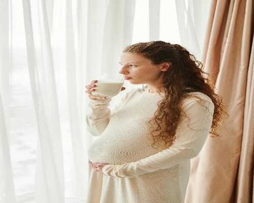 哪里代怀便宜,国内代生包成功,躺床上做的催产运动，临产臀部转圈先人一步发动！